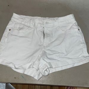 white jean shorts